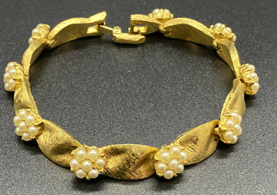 Vintage Costume Jewelry History of Different Brands