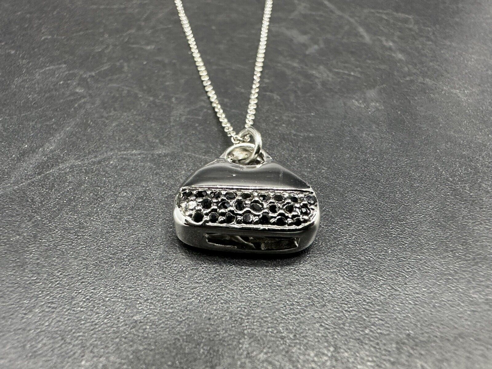 43987537
