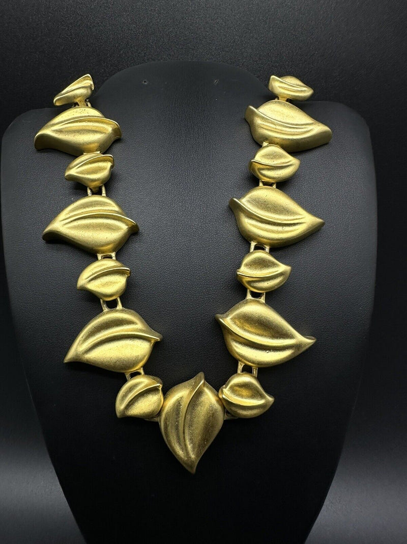 Vintage Signed TISI Brush Goldtone  Leaf 17” Collar Necklace