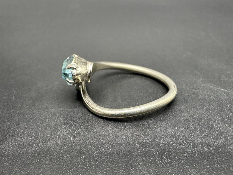 Vintage 925 Sterling Silver Blue Topaz? Stone Band Ring sz 6