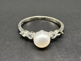 Sterling Silver Pearl Ring Clear Stone (1 Missing) Size 8