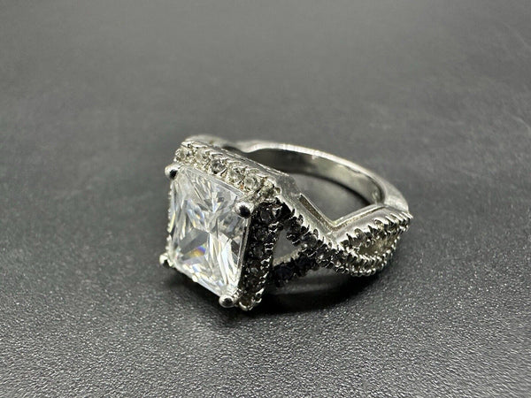 Princess Cut Simulated Stone Engagement Wedding Twisted Ring S925