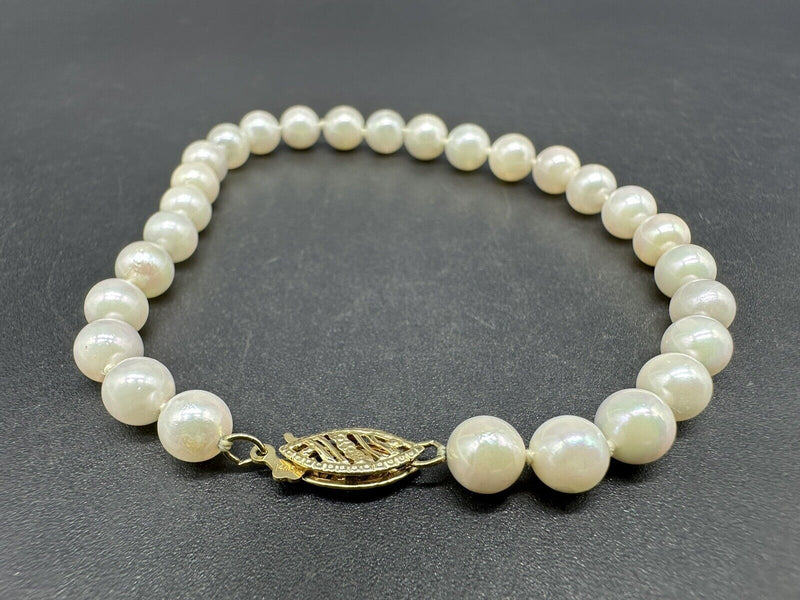 14k Gold Lustrous Genuine Pearl Bracelet 7" long