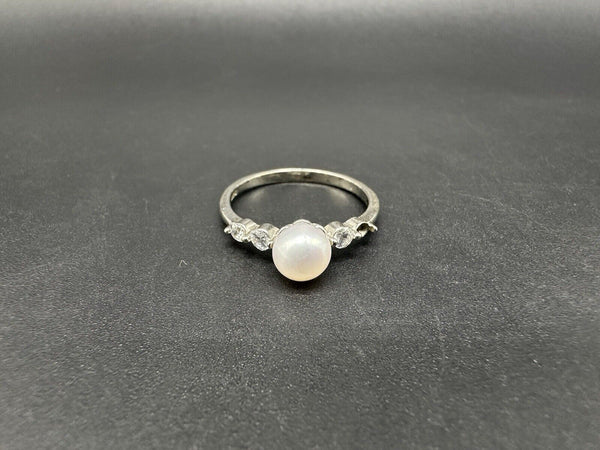 Sterling Silver Pearl Ring Clear Stone (1 Missing) Size 8