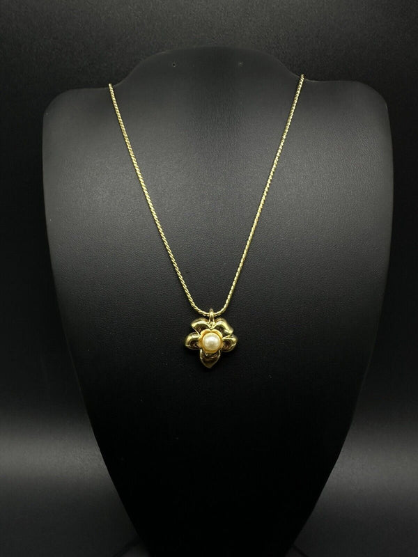 VINTAGE Napier Gold Tone 16” Chain Necklace & Faux Pearl Flower Pendant