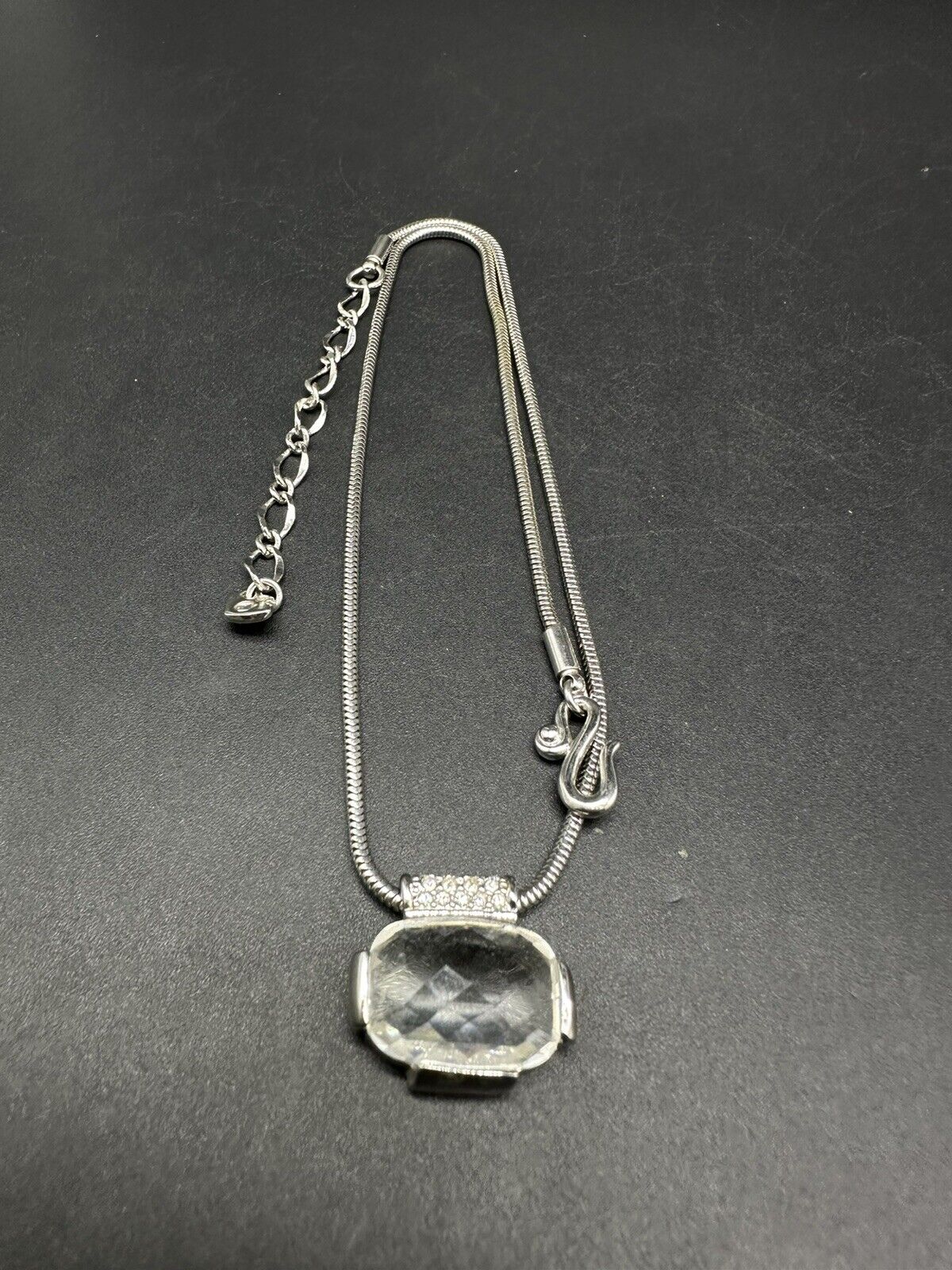Silver Tone Swarovski CRYSTAL Pendant Necklace 17"