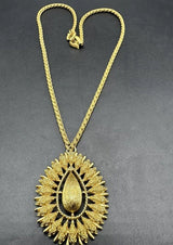 Vintage Monet Textured Goldtone Pendant Necklace Signed 19”