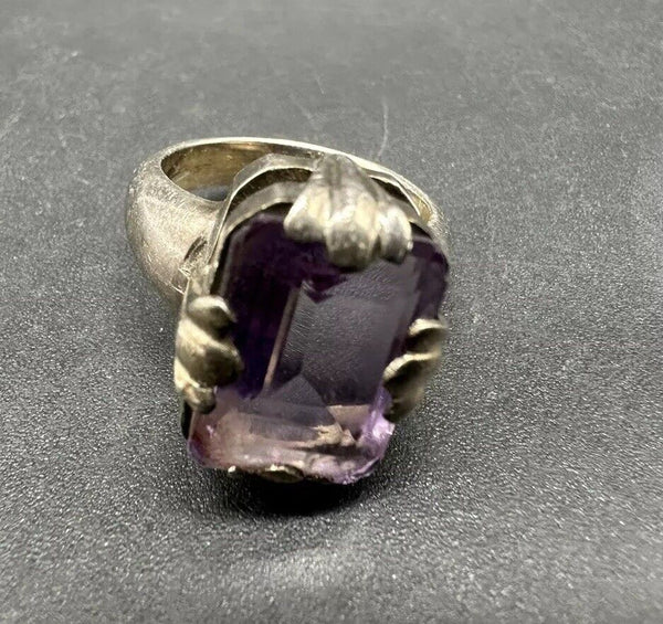 Vintage Sterling Silver Amethyst Ring size 6