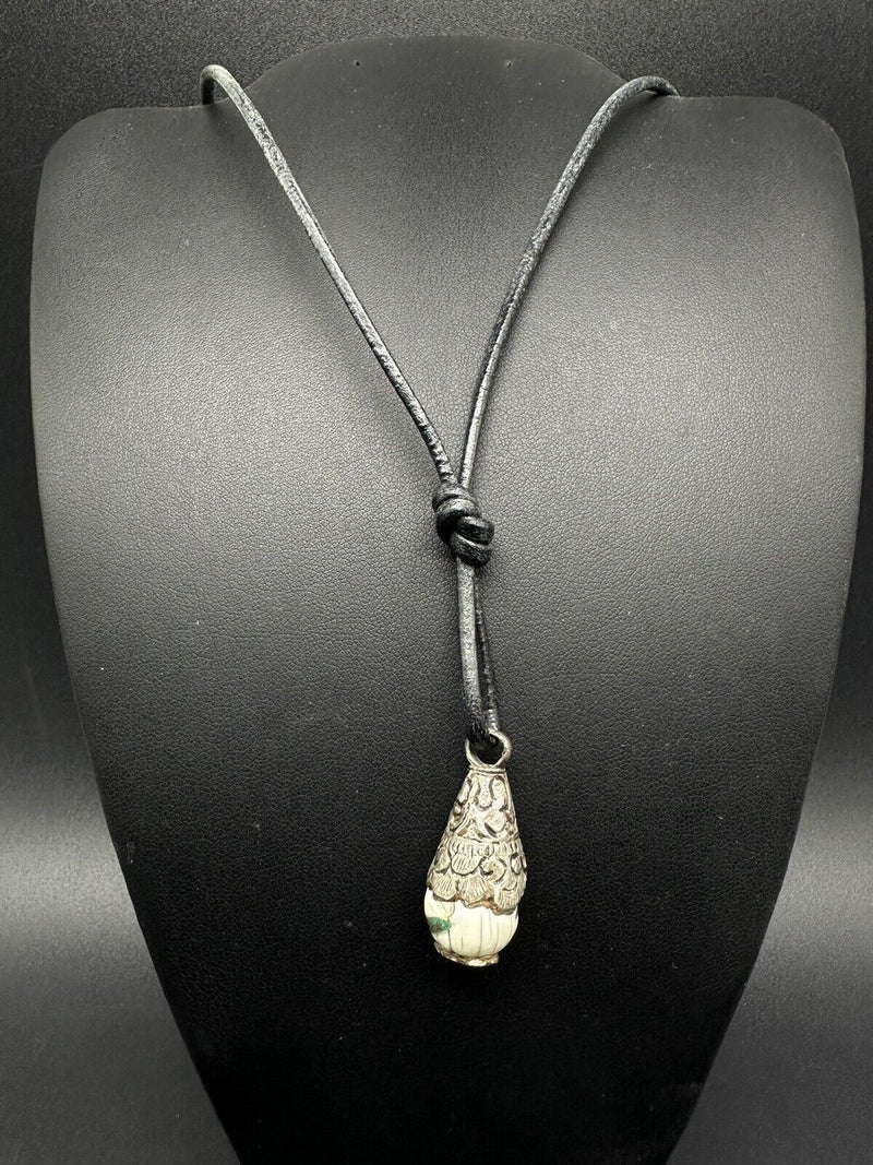 Sterling Silver Conch Shell / Stone Inlay Pendant W/ Leather Necklace 24”