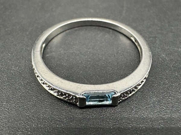 Sterling Silver 925 Blue Topaz Band Ring Sz 9.5