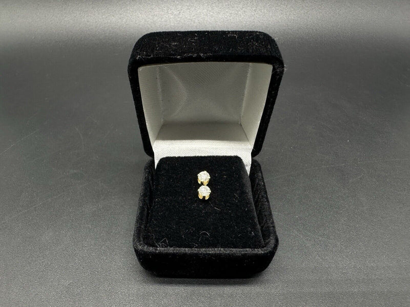 14k Yellow Gold Diamond Stud Earrings .10ct Diamond