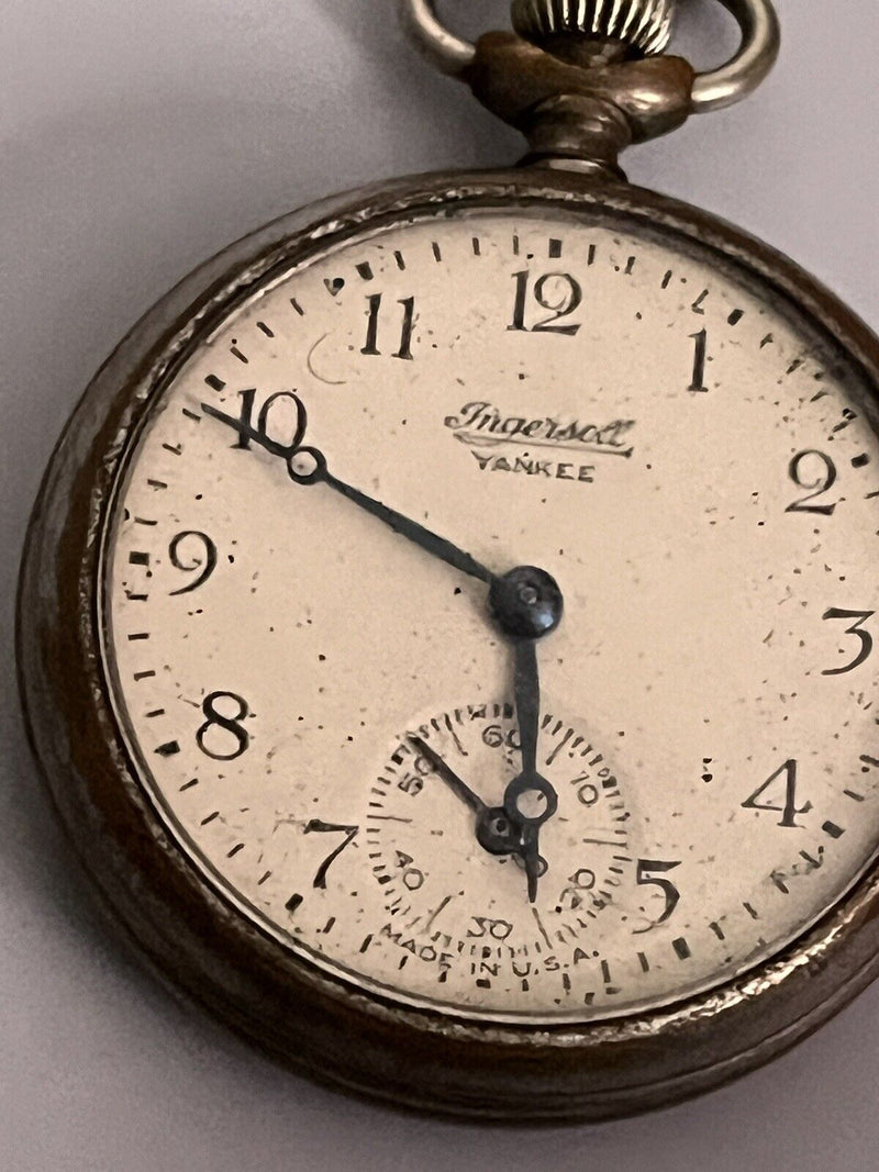 INGERSOLL YANKEE WHITE DIAL METAL BASE POCKET WATCH for Parts/Repair