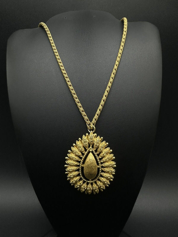 Vintage Monet Textured Goldtone Pendant Necklace Signed 19”