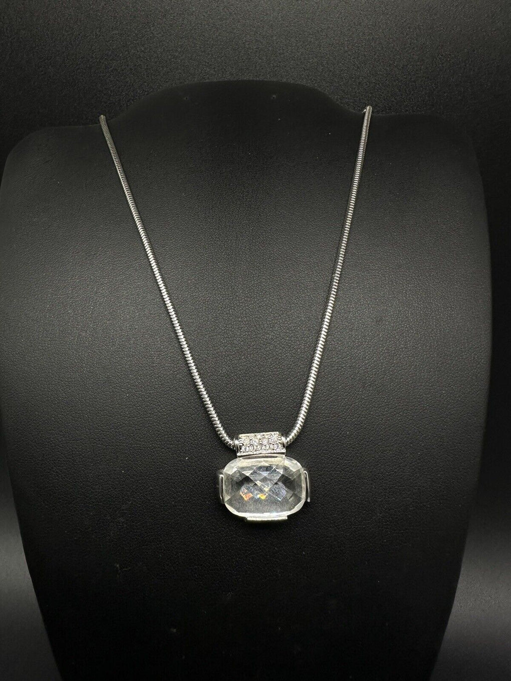 Silver Tone Swarovski CRYSTAL Pendant Necklace 17"