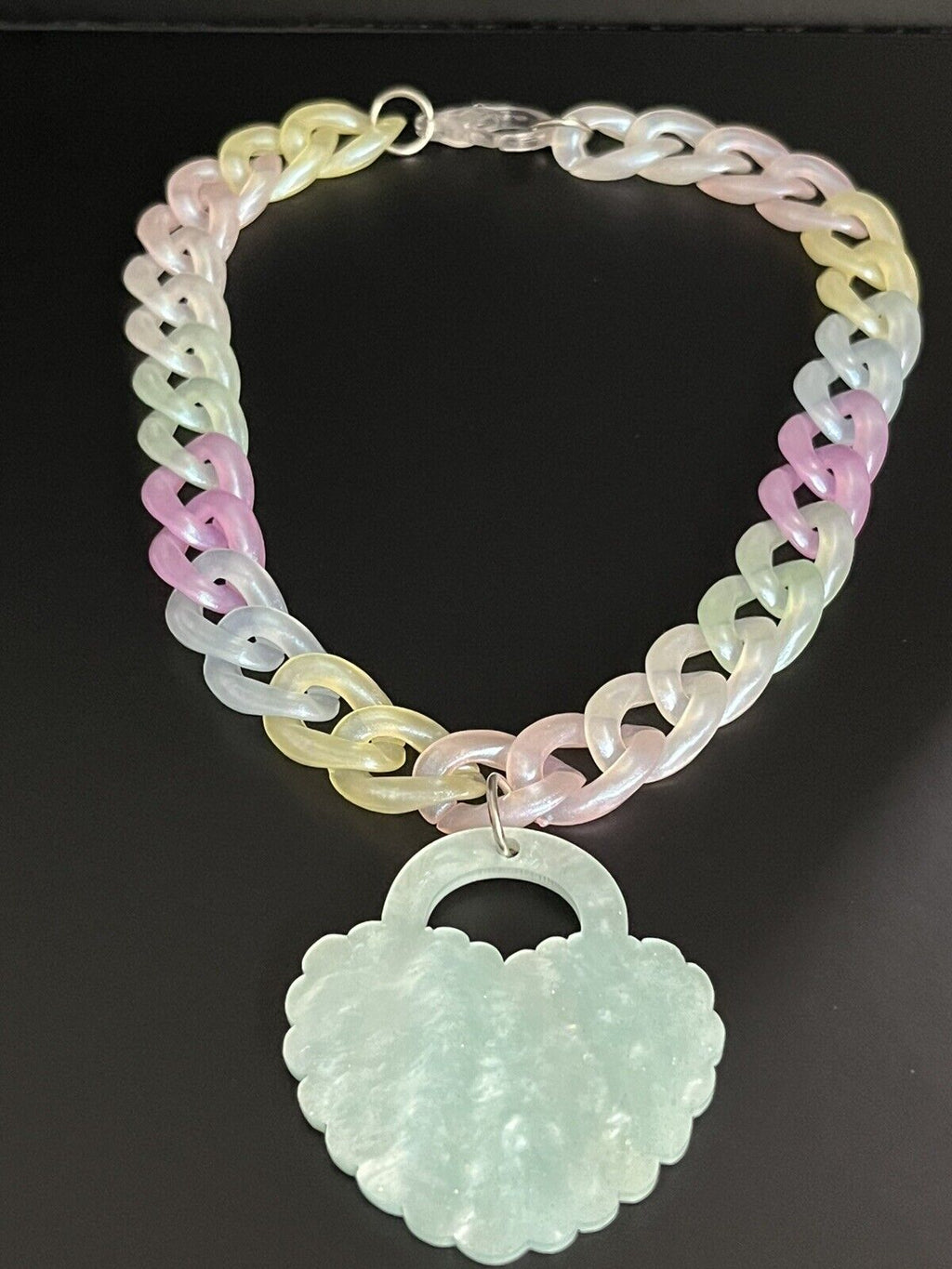 Acrylic Curb Link Chain Choker Heart Lock Necklace  16” Long ~