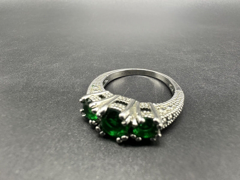 Vintage Sterling Silver Green Glass Rhinestone Statement Ladies Ring