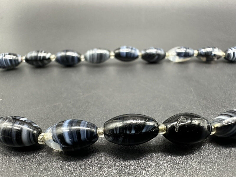 22” Vintage Black Banded Agate Gemstone Beaded Elegant Necklace 22"