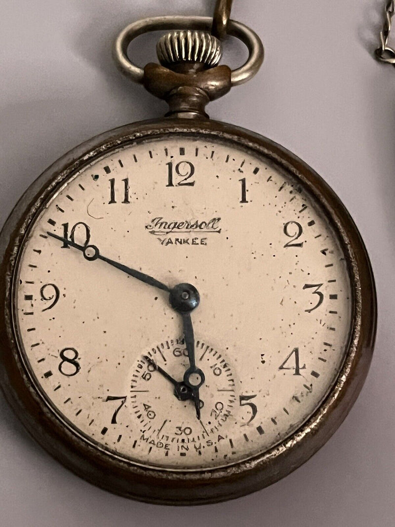 INGERSOLL YANKEE WHITE DIAL METAL BASE POCKET WATCH for Parts/Repair