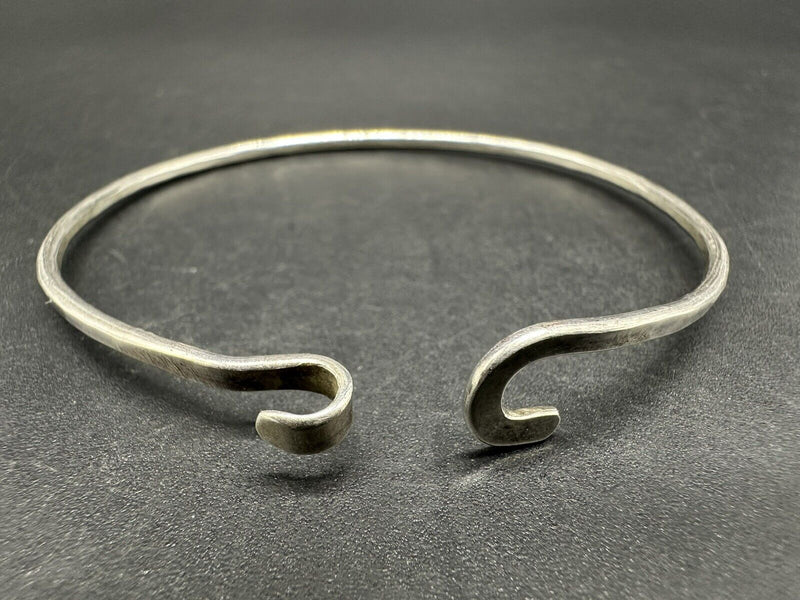 James Avery Sterling Silver Hook Bangle Bracelet 7Gs~6.75g