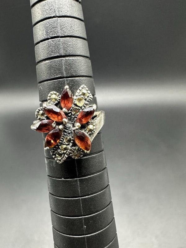 Vintage STERLING SILVER Red GARNET Marcasite Flower Cluster RING Size 6