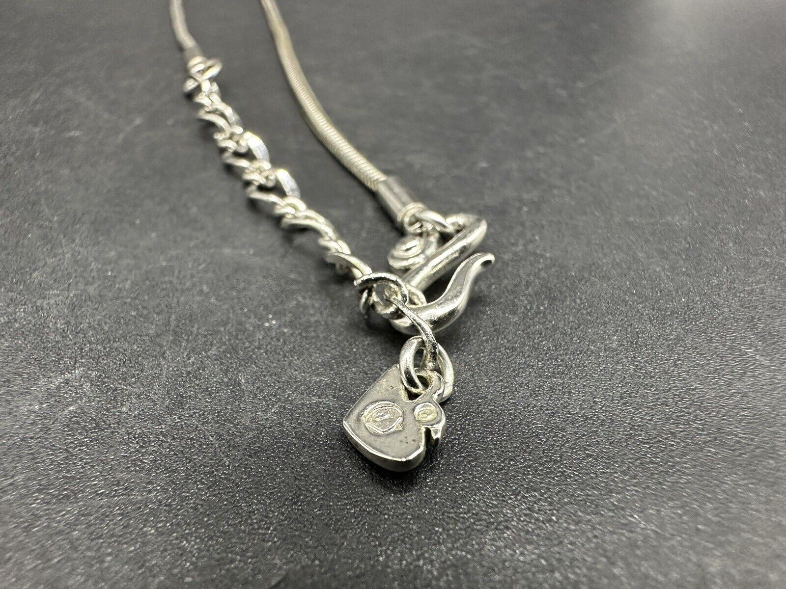 Silver Tone Swarovski CRYSTAL Pendant Necklace 17"