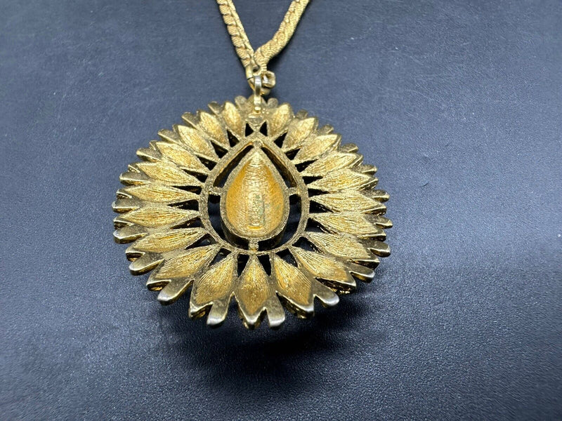 Vintage Monet Textured Goldtone Pendant Necklace Signed 19”