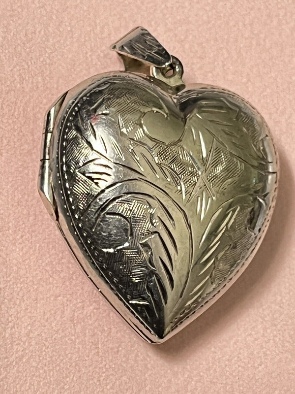 Vintage 925 Sterling Silver Floral Etched Puffy Heart Musical Locket Pendant 15g