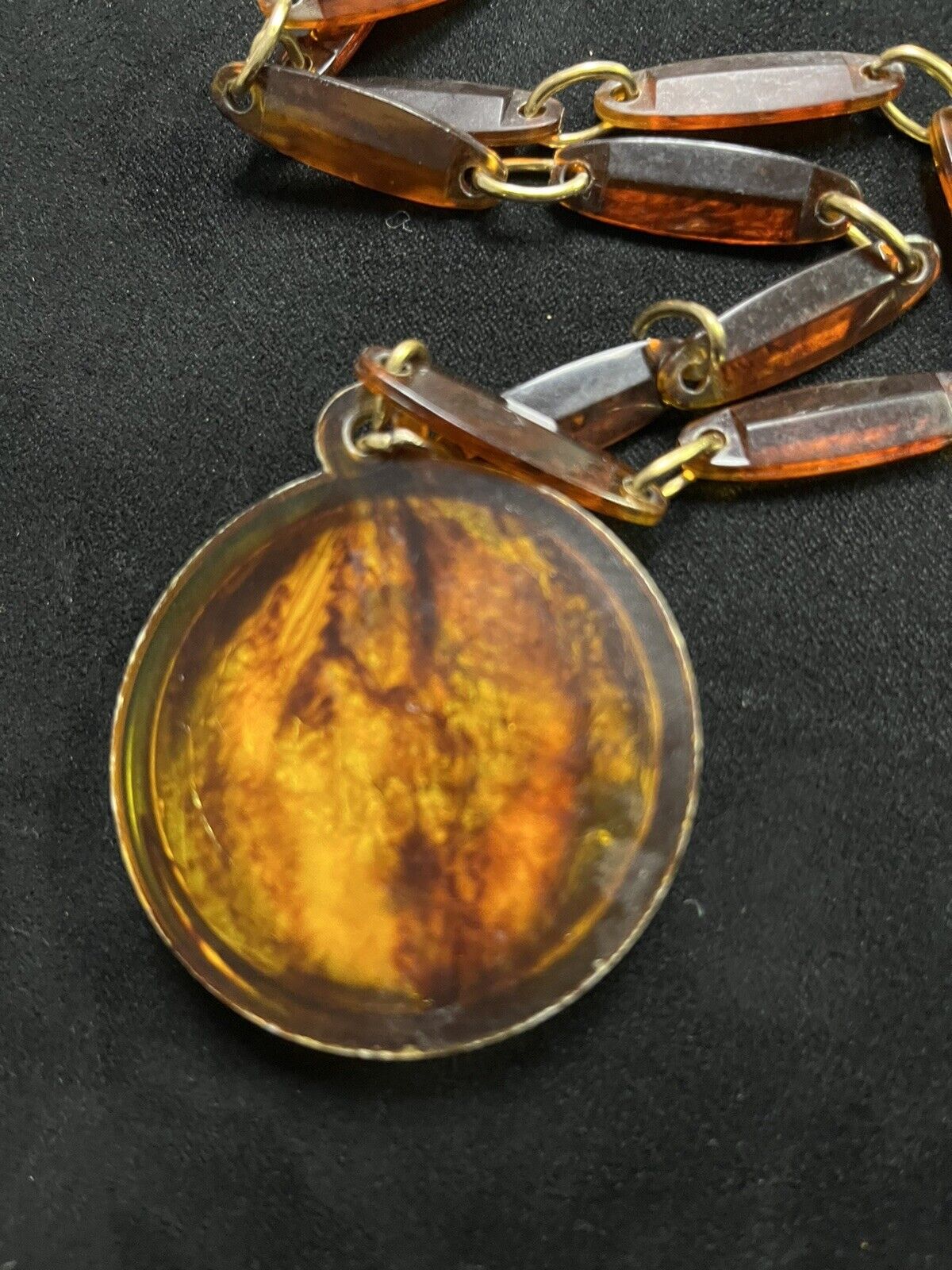 Vtge Celluloid Faux Tortoise Cameo Link Pendant Necklace 18” Long