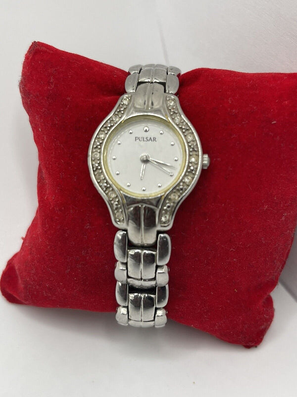 Vintage Retro Rare Pulsar Women's Watch V501-X232 New Battery