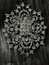 Vintage Silver Tone Unsigned Rhinestone Crystal Ice Brooch Pin