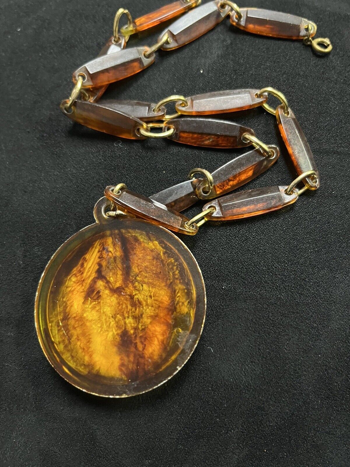 Vtge Celluloid Faux Tortoise Cameo Link Pendant Necklace 18” Long