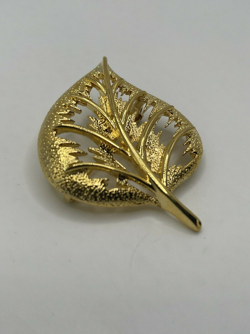 Vintage Gold Tone Leaf Brooch Pin