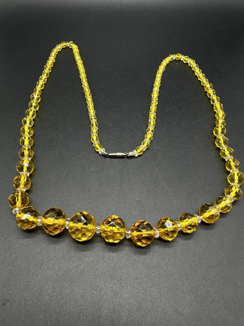 Beautiful vtg art deco graduated faceted yellow crystal Necklace 30" Long