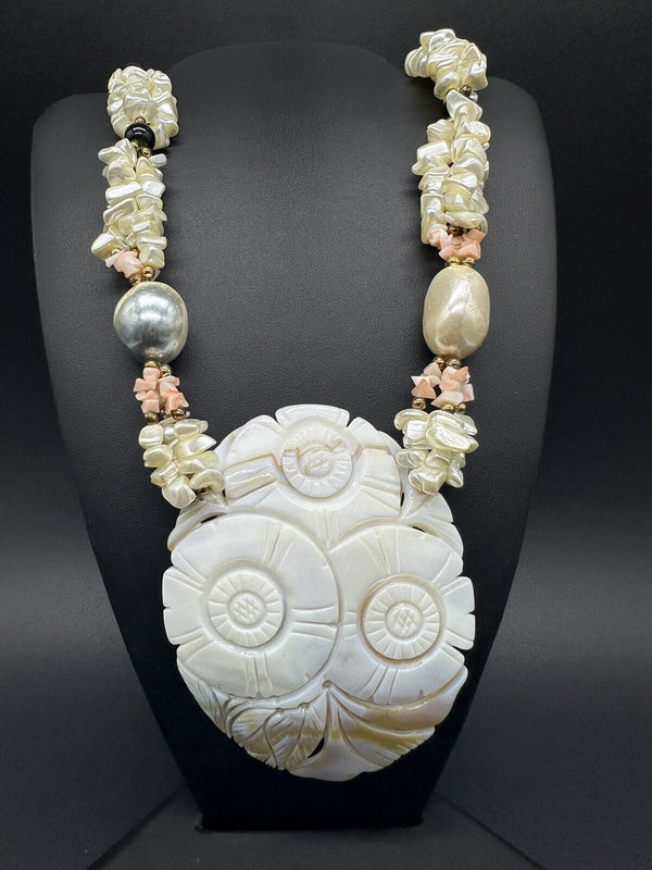 Vtg MOP Hibiscus Shell Statement Necklace 22”