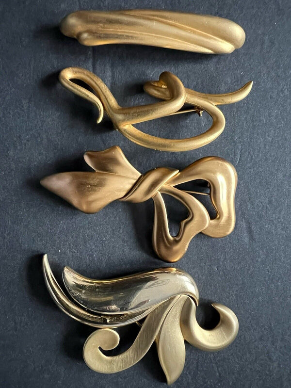 Vintage Signed Brush Gold Large Brooch  Jewelry Lot Of 4pcs