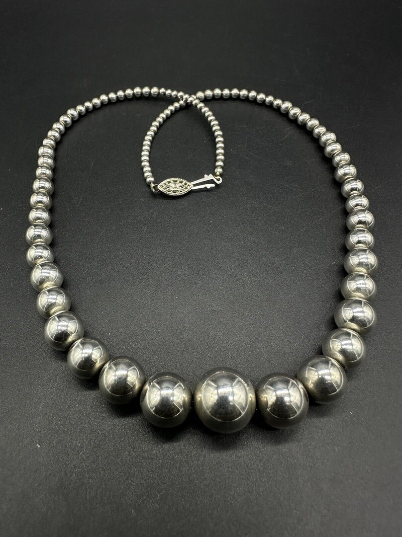Large Sterling Silver Pearl Graduating Beads Necklace 18” 26Gs