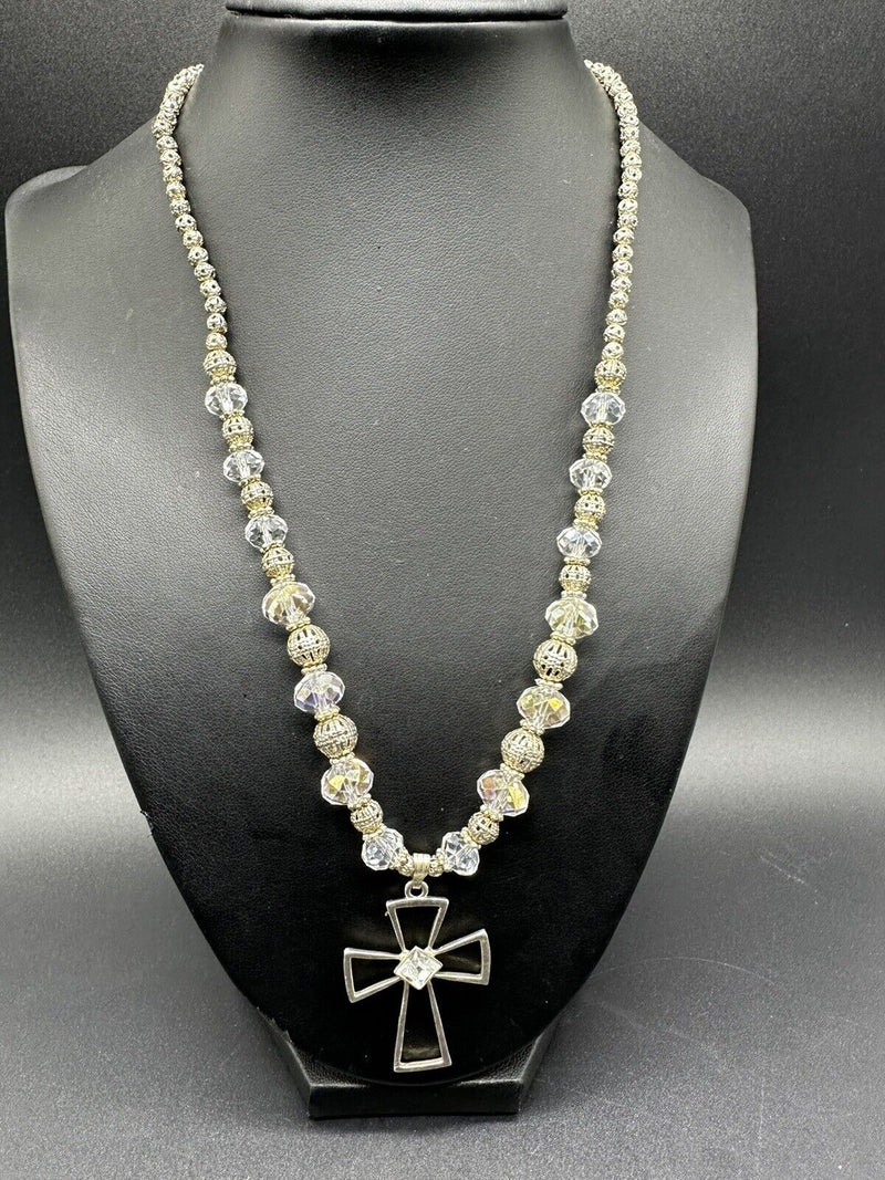 Vintage Silver Tone Filigree Cross Pendant Bead Necklace 19”