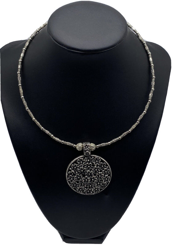 Vintage Inspired Floral Flowers Medallion Pendant Silver Tone Choker Necklace