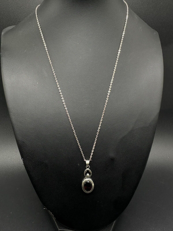 Sterling silver garnet gem stone necklace 18” 3Gs