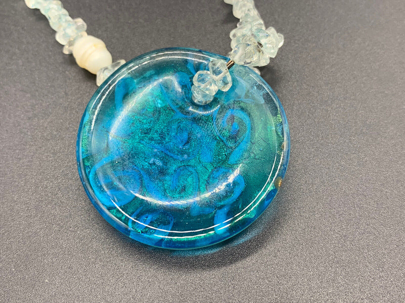Vtg Art Deco Cut Crystal Faceted Necklace Blue Pendant Clasp 19”