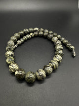 Vintage Green Serpentine Stone Beaded Necklace Silver Tone Screw Clasp 18”