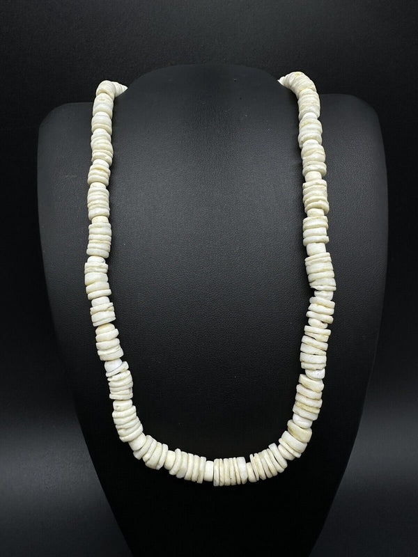 A87 White Disc Shell Necklace Barrel Clasp Vintage 17” 41Gs