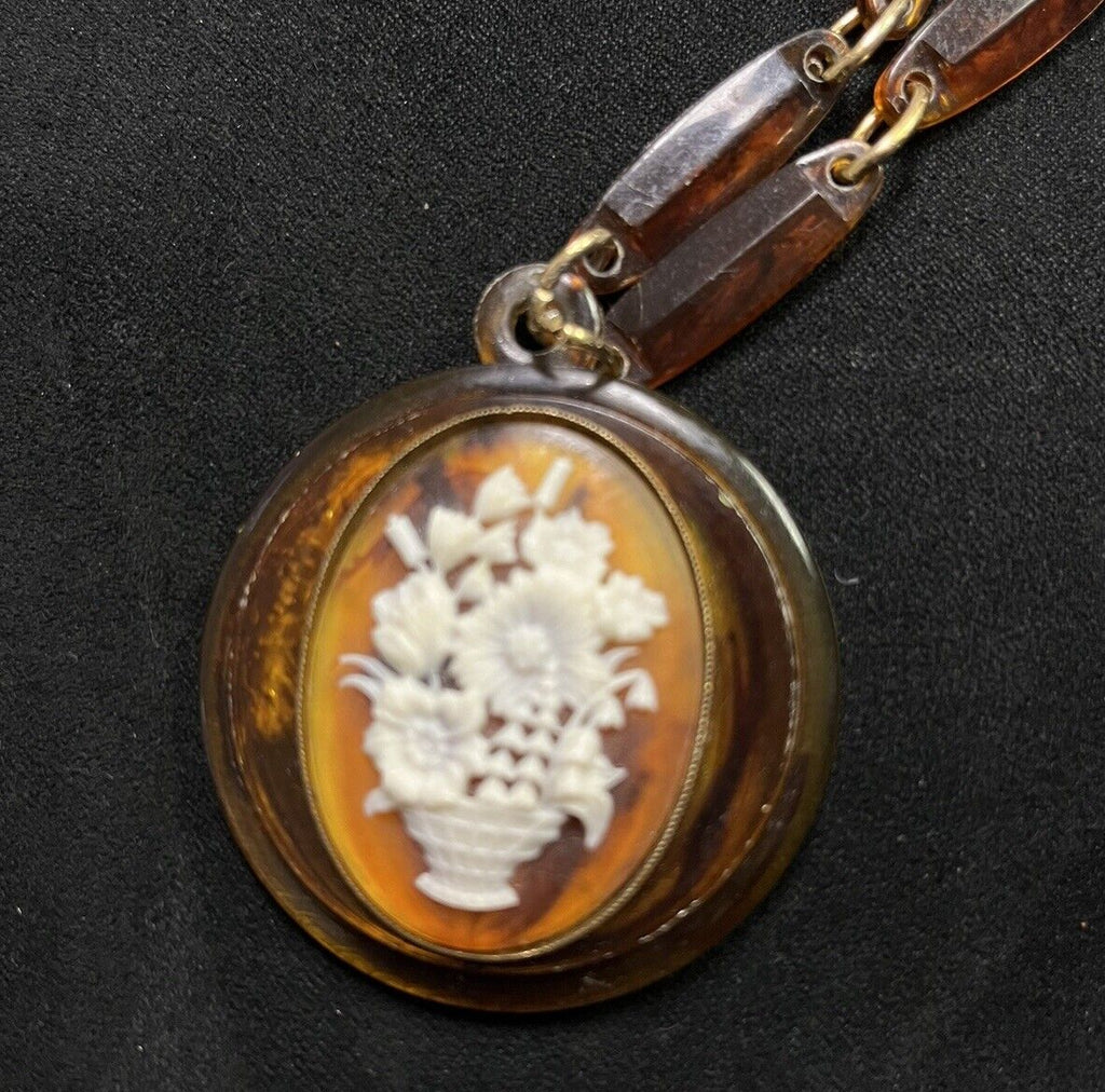 Vtge Celluloid Faux Tortoise Cameo Link Pendant Necklace 18” Long