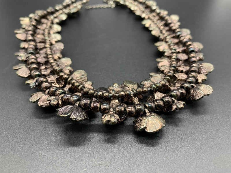 Vintage collar necklace. Silver tone , rhinestones, unmarked. 20”