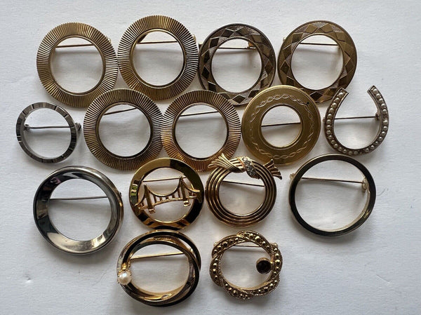 Vintage Circle Unsigned Mixed Brooch  Jewelry Lot Of 15pcs