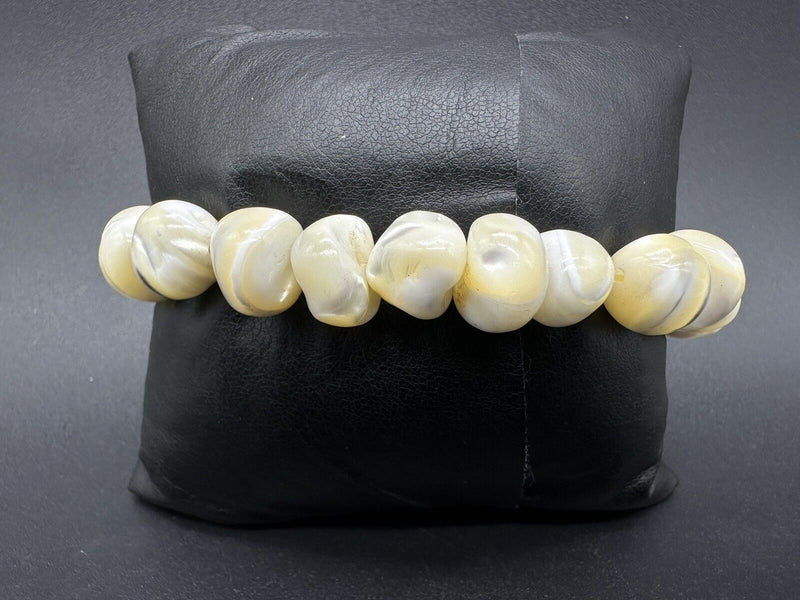 Trochidae Shell Gemstone Bead Bracelet Stretch  6.5”