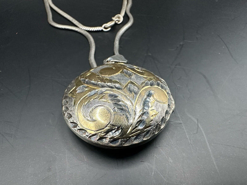 Vintage Sterling Silver Etched Engraved Locket Necklace  21” 22Gs