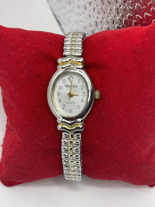 VINTAGE WESTCLOX LADIES WRISTWATCH