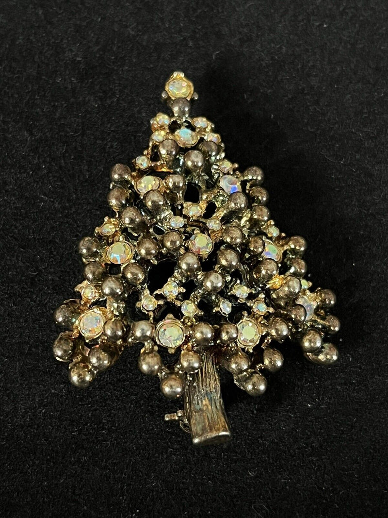 Vintage UnSigned Goldtone w/ Clear Rhinestone Christmas Tree Brooch Pin